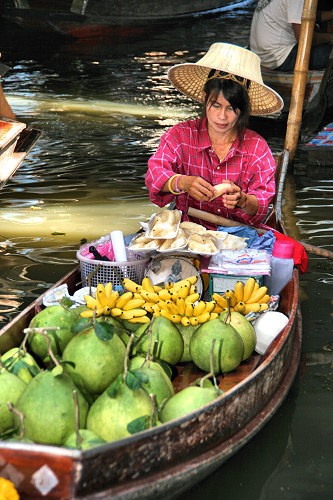 Thailand_Canals_FloatingMarket_9565.jpg