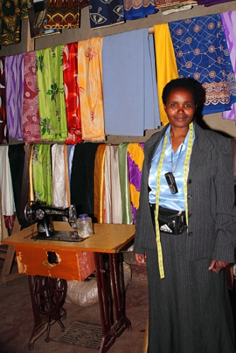 KinigiVillage_6207v.jpg