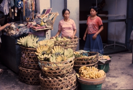 Bali_17_DenpasarMarket.jpg