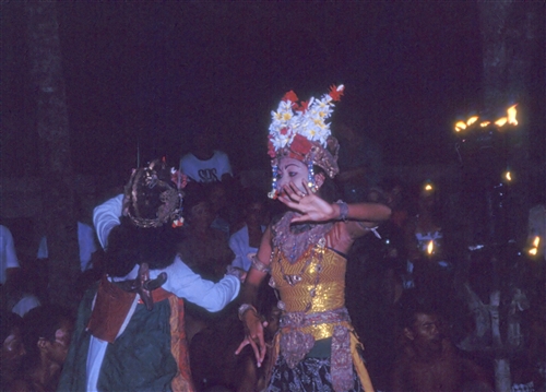 Bali_71_BonaDance_g.jpg