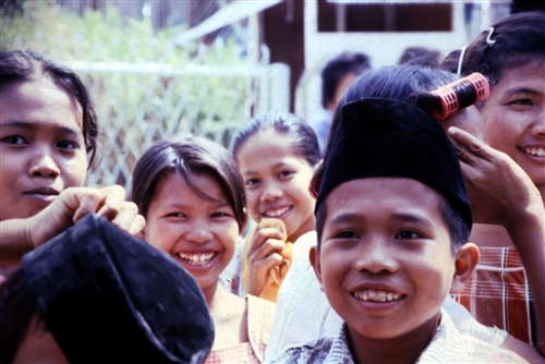 LakeToba26_Children_g.jpg