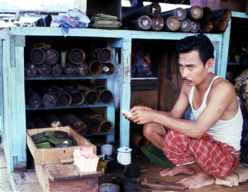 Sulawesi_Toraja_63_RantepeoMarket_g.jpg