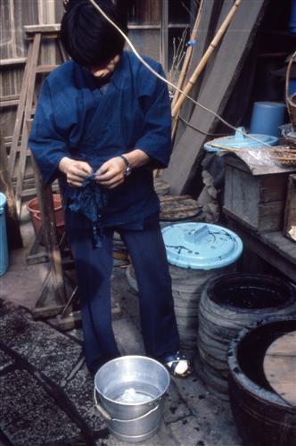 Kyoto_37_IndigoDyeVats_g.jpg